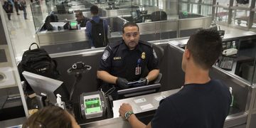Cambios en política migratoria de EE. UU. podrían impactar solicitudes de residencia de dominicanos
