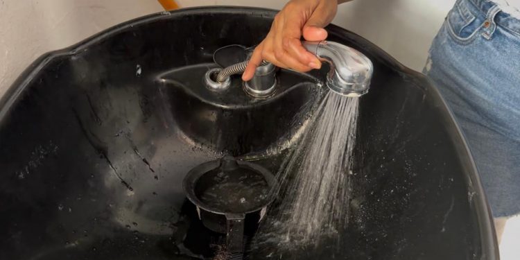 Coraasan lleva agua potable a más de 30 familias de El Fracatán tras histórica solicitud