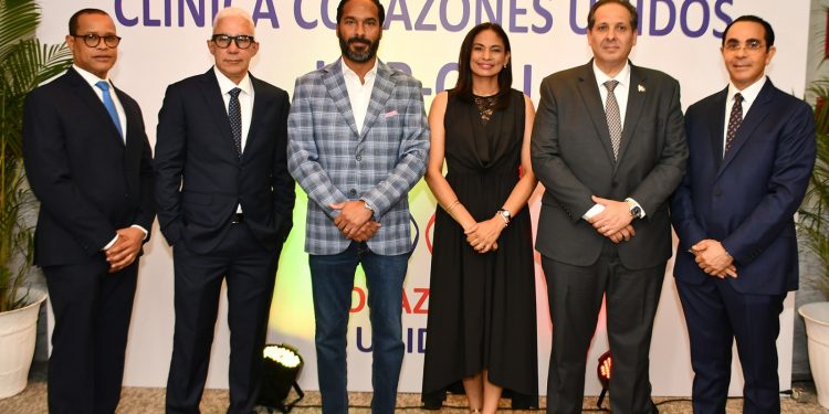 Clínica Corazones Unidos fortalece su programa de trasplante renal con nuevo equipo especializado