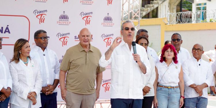 Gobierno lleva soluciones habitacionales y obras comunitarias a Wilmore con programa “El Gobierno Contigo”