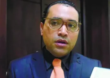Norberto Rubio pide revisar la salida de funcionarios que considera eficientes