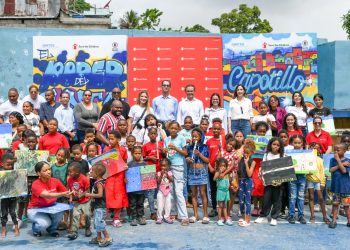 ONU Turismo destaca iniciativas de Save the Children en favor de la niñez durante visita a Capotillo