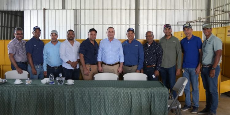 Productores de Constanza resaltan apoyo de Agricultura para fortalecer las siembras