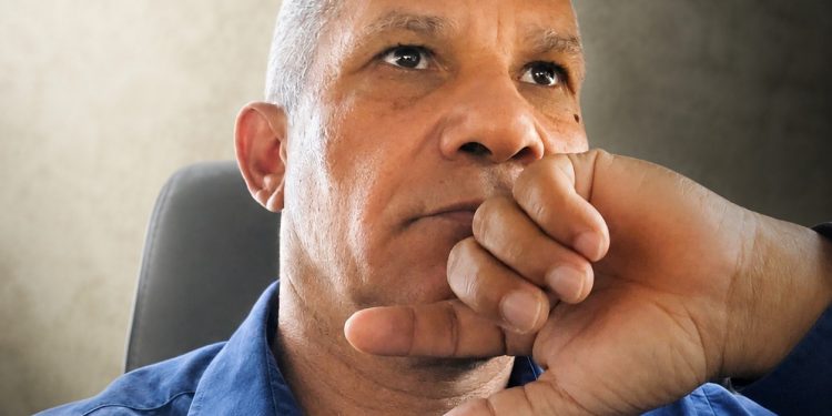 Presidente, no juegue con el país