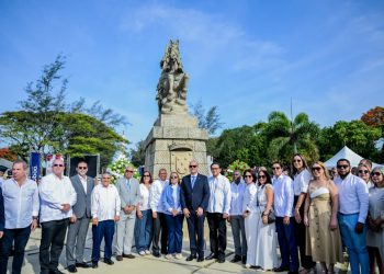Santiago celebra 531 años de historia y honra a su patrono Santiago Apóstol