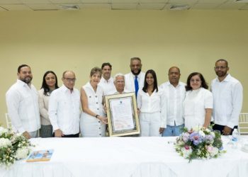 Sosúa reconoce a Luis López Ferreira como hijo adoptivo por su legado en el desarrollo turístico