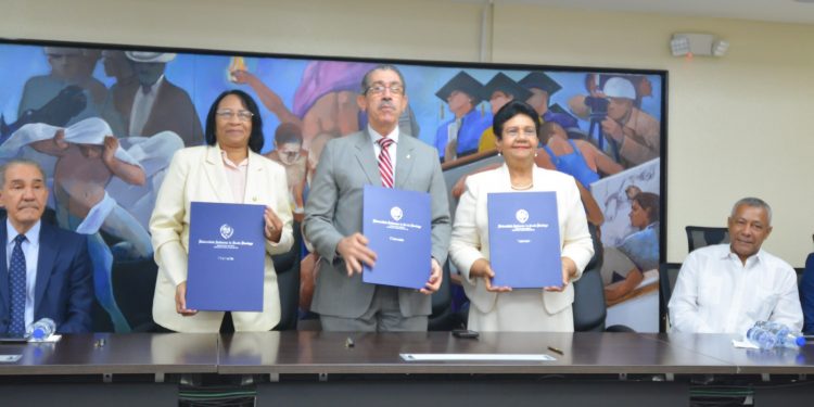 UASD y Universidad de La Habana fortalecen alianza para impulsar la educación matemática en la región