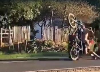 Envían a prisión preventiva a hombre acusado de atropellar a motociclista mientras hacía maniobras peligrosas
