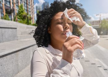 Altas temperaturas aumentan el riesgo de infecciones y enfermedades relacionadas con el calor, advierten expertos