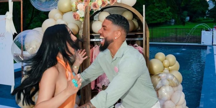¡Es una niña! DJ Adoni y Lisabely Lugo revelan el sexo de su segundo hijo