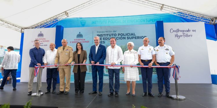 Abinader inaugura nueva sede del IPES para fortalecer la profesionalización policial