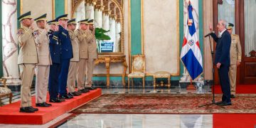 Abinader juramenta nueva cúpula militar y policial en el Palacio Nacional