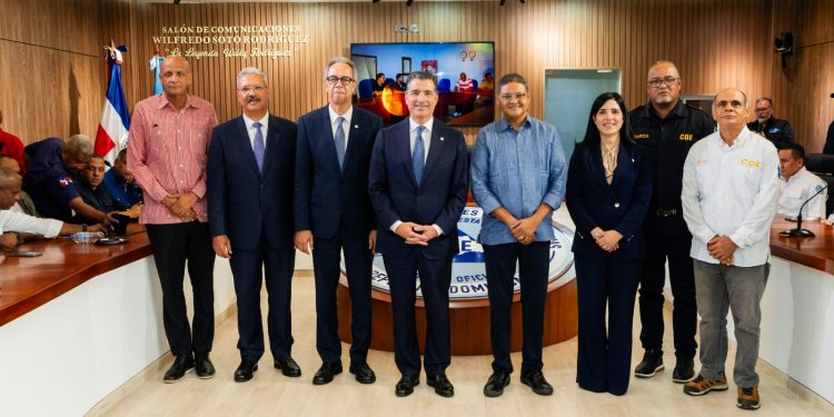 Banco Popular fortalece al COE con la entrega del renovado Salón de Comunicaciones
