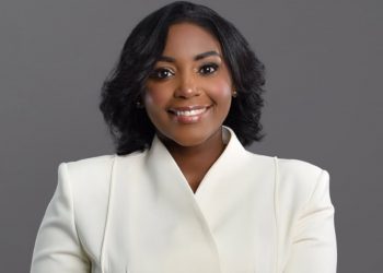 Diputada Carmen Lidia Williams destaca avances del nuevo Código Penal y prioriza solución al agua en Samaná