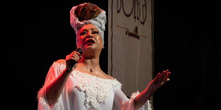 Diomary La Mala lleva el talento dominicano al escenario del Festival Mundial del Bolero