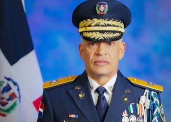 Ernesto Rodríguez García asume la dirección de la Policía Nacional por disposición de Abinader