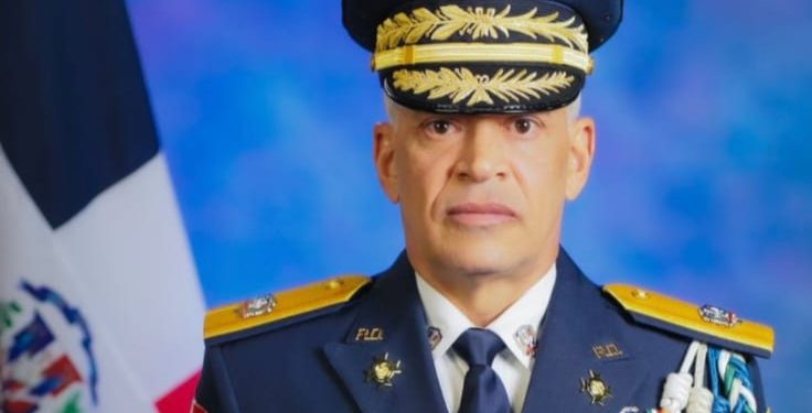 Ernesto Rodríguez García asume la dirección de la Policía Nacional por disposición de Abinader