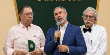 Fundación Genealogía Gurabera distingue personalidades por sus aportes a la comunidad