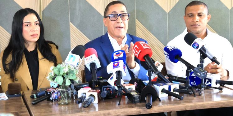 Gobierno entrega 926 nuevas aulas y acelera construcción para el próximo año escolar