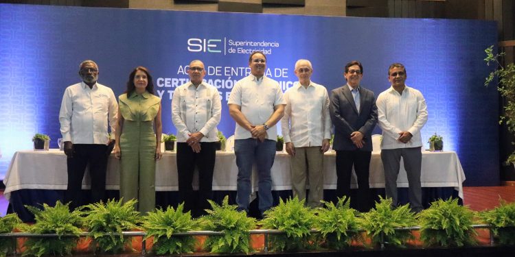 INFOTEP acredita a 300 técnicos electricistas para fortalecer la calidad del servicio eléctrico