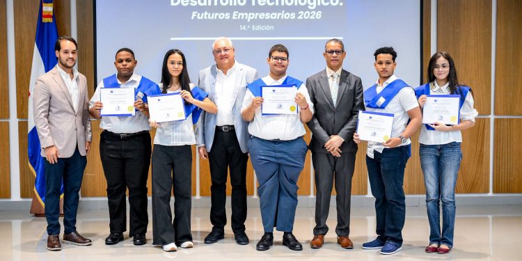 INFOTEP y CAPEX capacitan a 160 jóvenes del Cibao en inteligencia artificial y ciberseguridad
