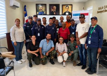Impulsan capacitación comunitaria para proteger y restaurar manglares en Montecristi y Puerto Plata