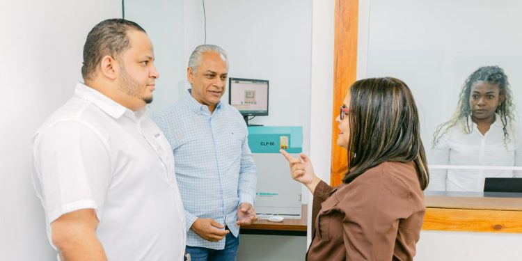 JCE lleva renovación de cédulas a Cap Cana mediante operativo especial