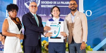 Palabra Multimedia gradúa nueva generación de comunicadores y amplía su oferta académica