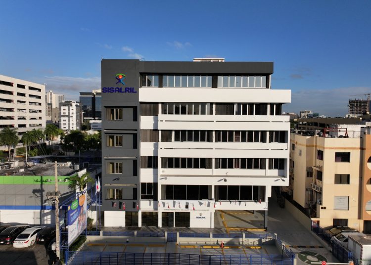 SISALRIL activa nuevas reglas para fortalecer auditorías y pagos en el sistema de salud