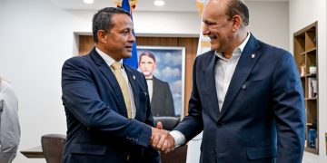 Santiago y Aguadilla avanzan hacia un hermanamiento para impulsar proyectos conjuntos