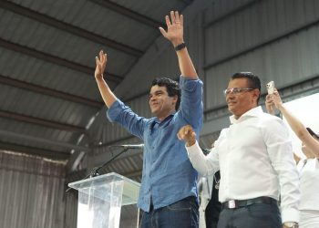 Wellington Arnaud suma amplio respaldo de dirigentes del PRM en Santiago Oeste