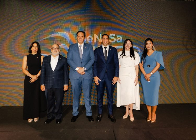 SeNaSa presenta plan Ultra con cobertura de hasta RD$4 millones y más de 800 servicios adicionales
