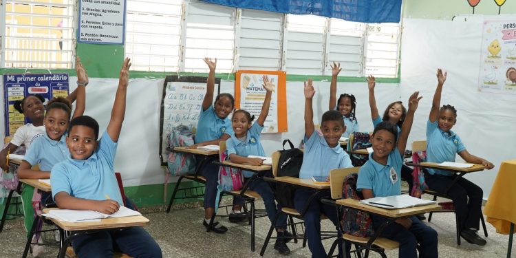 MINERD habilita consulta del Bono a Mil para el año escolar 2026-2027