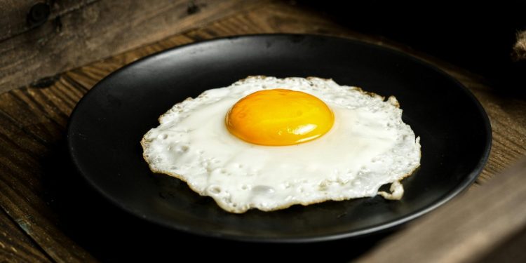Estudio relaciona el consumo moderado de huevos con un menor riesgo de Alzheimer