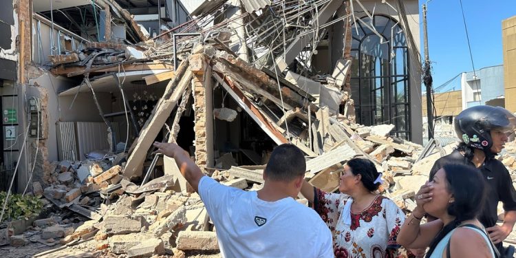 Terremoto de 7,4 deja al menos 132 muertos y 570 heridos en Colombia