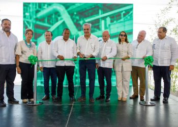 Abinader inaugura planta de residuos por RD$1,600 millones y Puerto Plata pone fecha a nuevo teleférico