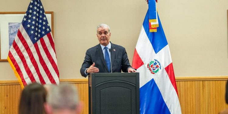 Abinader prevé despliegue completo de fuerza antipandillas en Haití entre diciembre de 2026 y principios de 2027