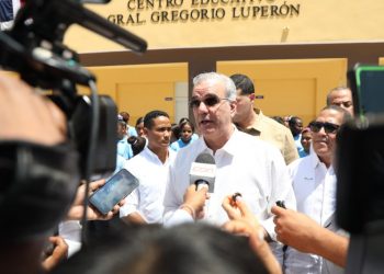 Abinader sobre SeNaSa: “El que cometa corrupción va a la cárcel”