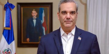 Abinader traslada por tres días su residencia oficial a Santiago mediante decreto