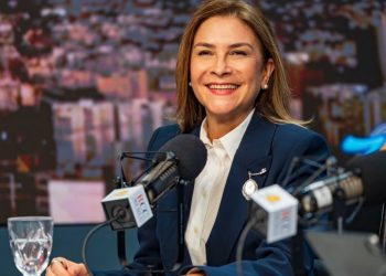 Carolina Mejía exhibe respaldo político y fortalece estructura de cara a las primarias del PRM