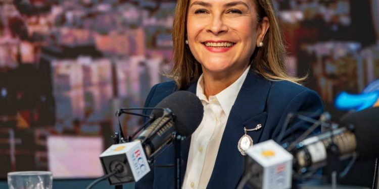 Carolina Mejía exhibe respaldo político y fortalece estructura de cara a las primarias del PRM