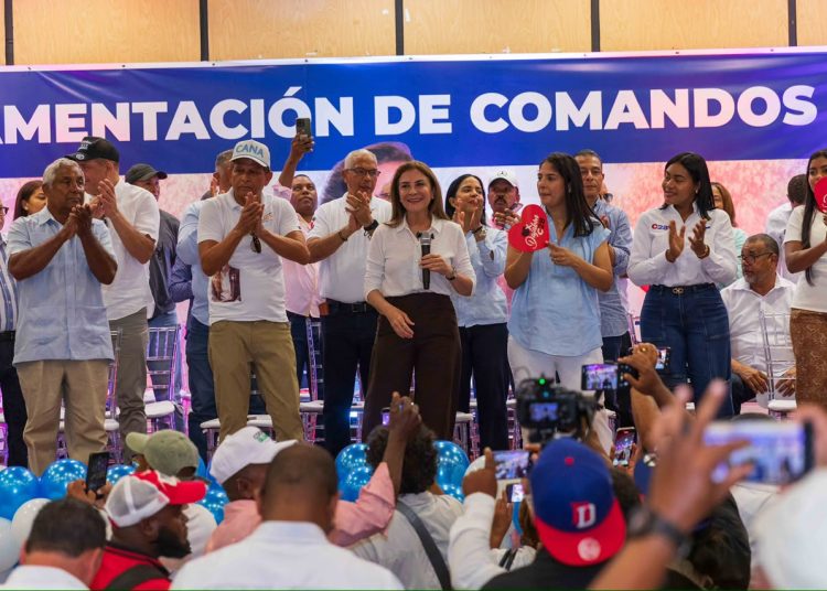Carolina Mejía suma dirigentes y fortalece su estructura política en la Línea Noroeste