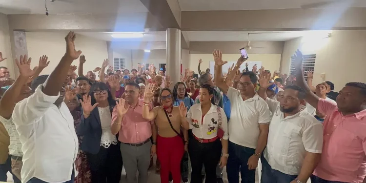 Cholo D’Óleo activa estructura en Santiago en apoyo a David Collado rumbo a 2028