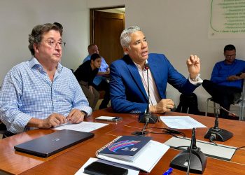 Coraasan expone ante APEDI proyectos para ampliar saneamiento en Santiago