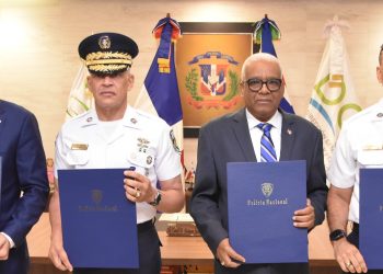 DGJP, SENASA y COREPOL unifican control de planes de salud para policías pensionados