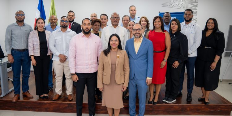 ETED capacita a su personal en gobernanza, controles y cumplimiento del sector eléctrico