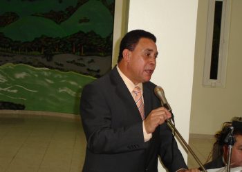 Félix Tavárez cuestiona gestión eléctrica y atribuye al Gobierno aumento de pérdidas y déficit