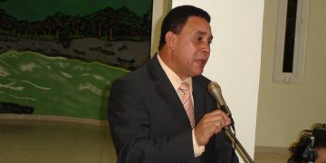 Félix Tavárez cuestiona gestión eléctrica y atribuye al Gobierno aumento de pérdidas y déficit