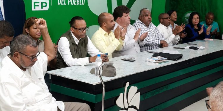Fuerza del Pueblo impulsa capacitación de sus dirigentes sobre el sistema electoral dominicano