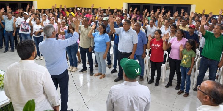 Otáñez llama a la FP a construir desde los barrios su proyecto electoral hacia 2028